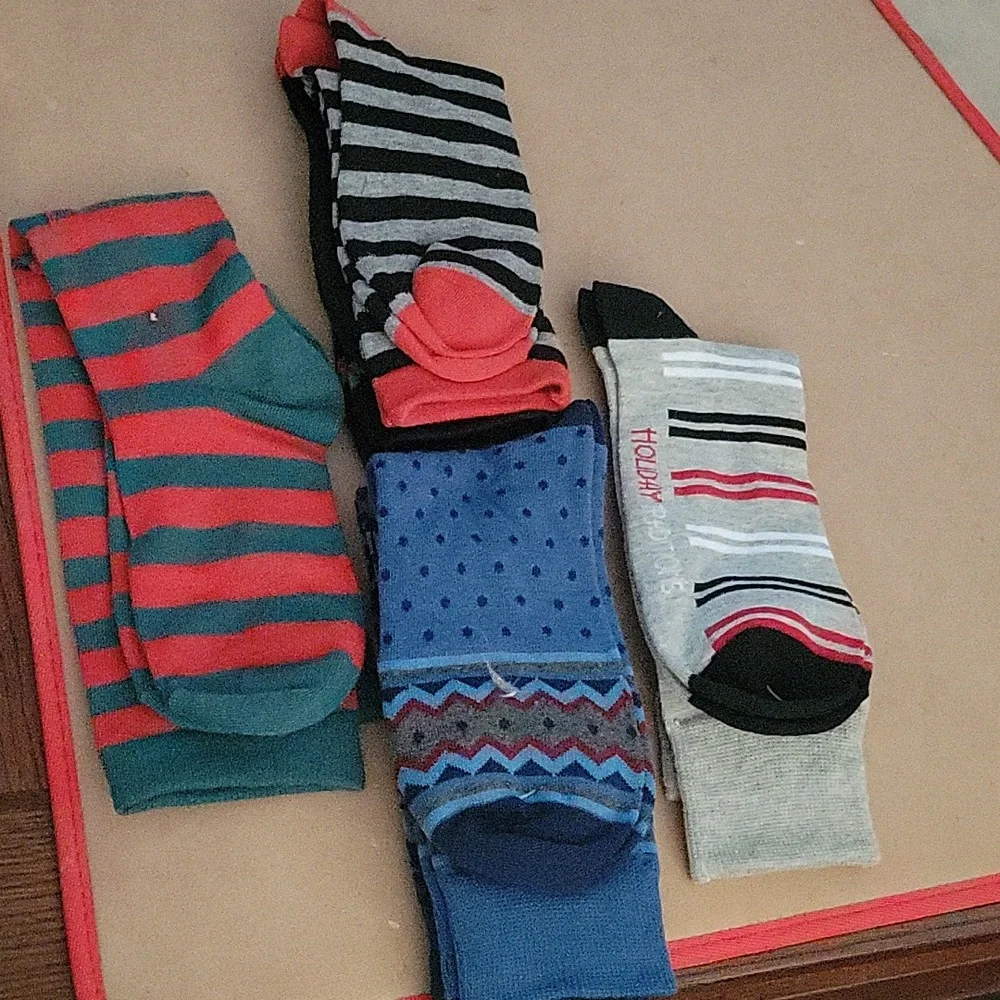 6‎ Pairs Mens NEW Christmas Socks Dinosaurs Stocking Stuffers A50
